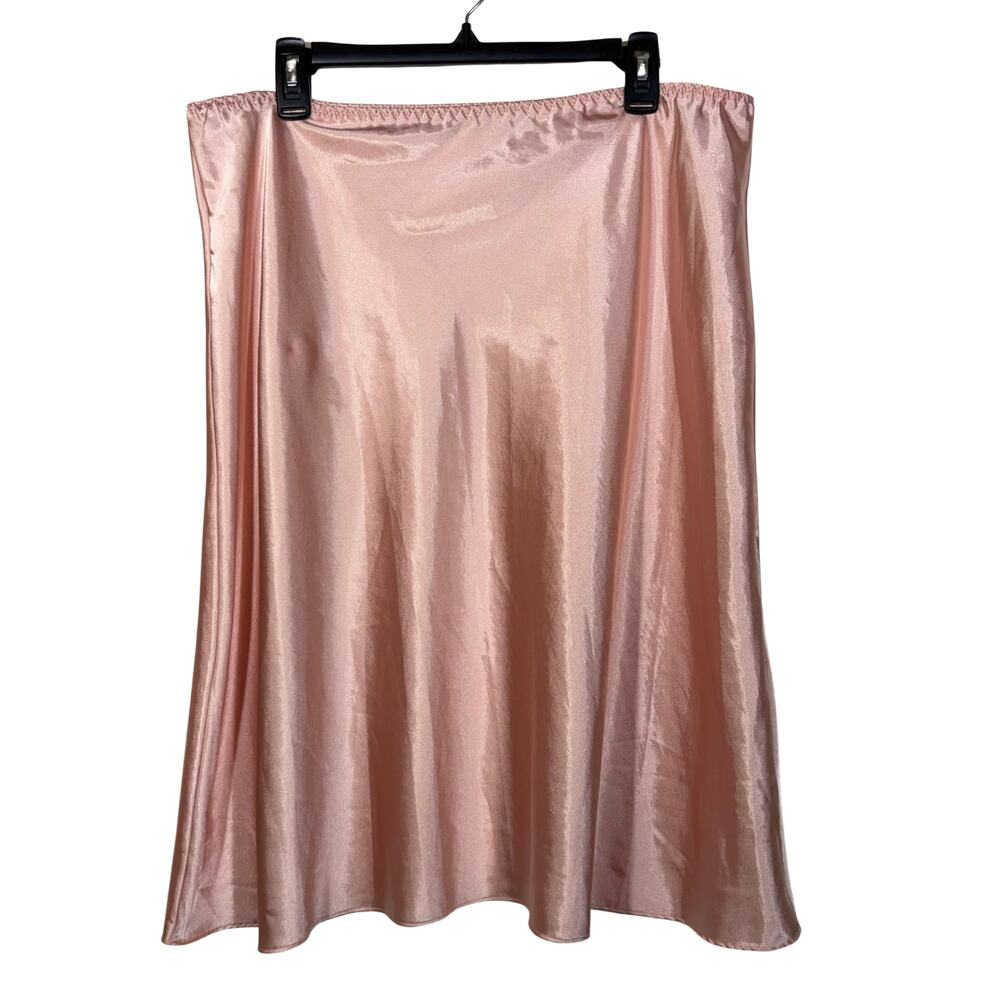 Pink Knee Length Half-Slip, Hong Kong Vintage Cotillion Vintage M/L 25"